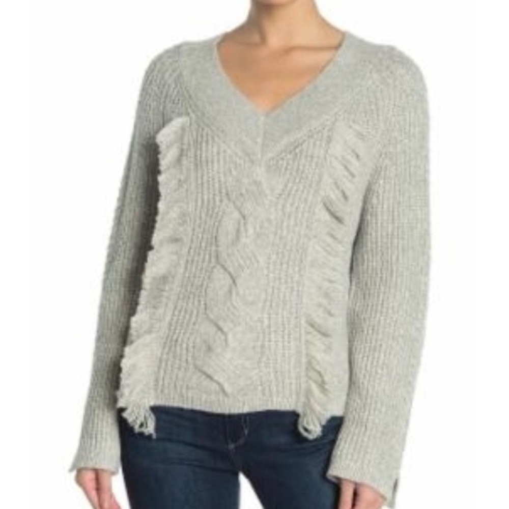 NWT ABOUND V NECK SWEATER WITH FRINGE DETAILS SM